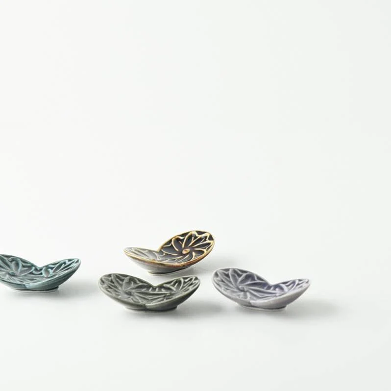 Botanical Motif Chopstick Rest — Olive - Image 3