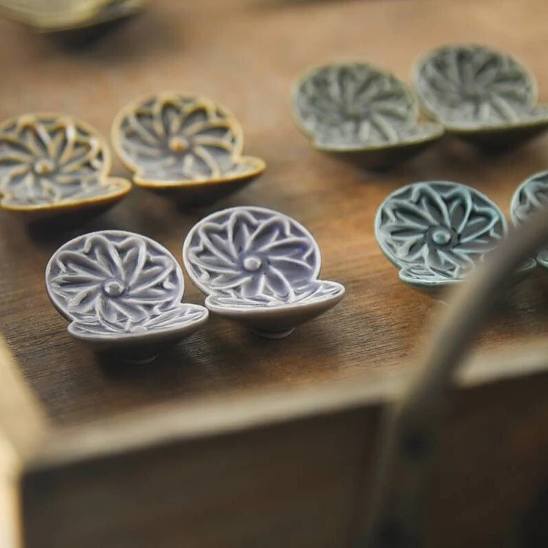 Botanical Motif Chopstick Rest — Purple - Image 5