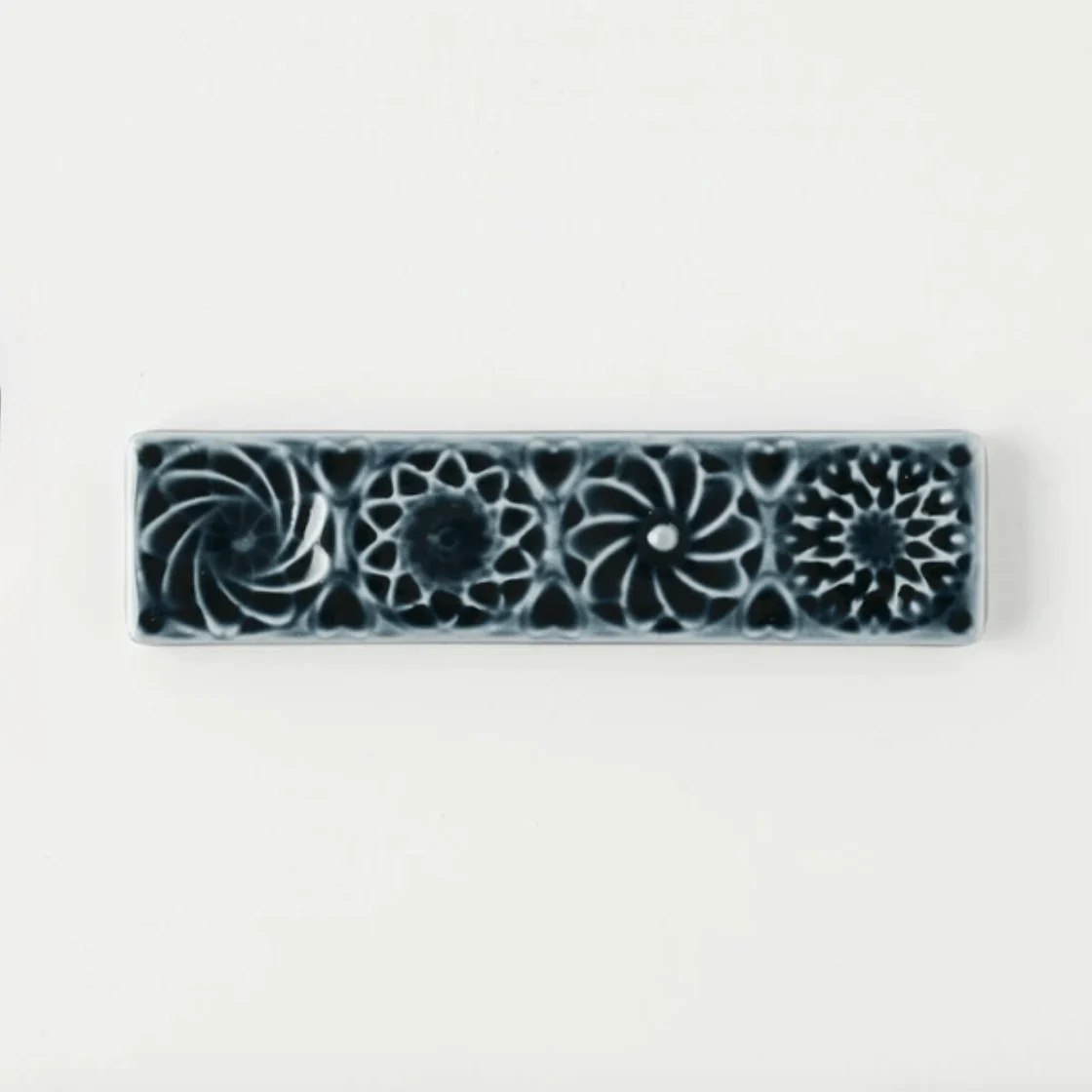 Botanical Motif Cutlery Rest — Navy - Image 3