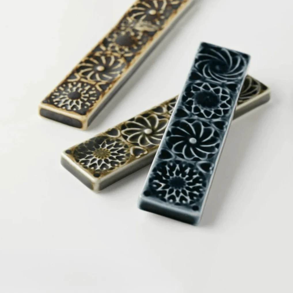 Botanical Motif Cutlery Rest — Navy - Image 5