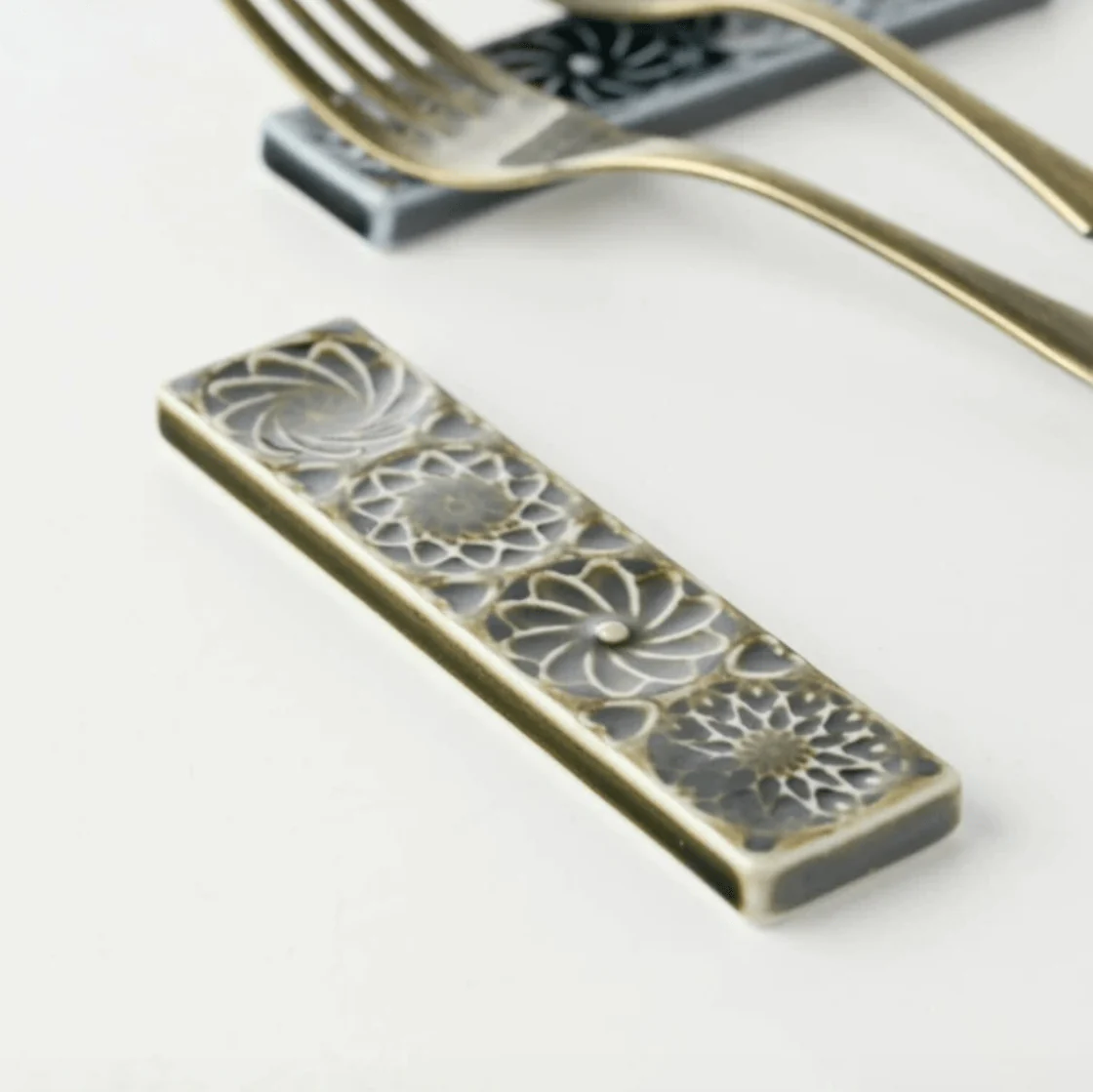 Botanical Motif Cutlery Rest — Olive - Image 6