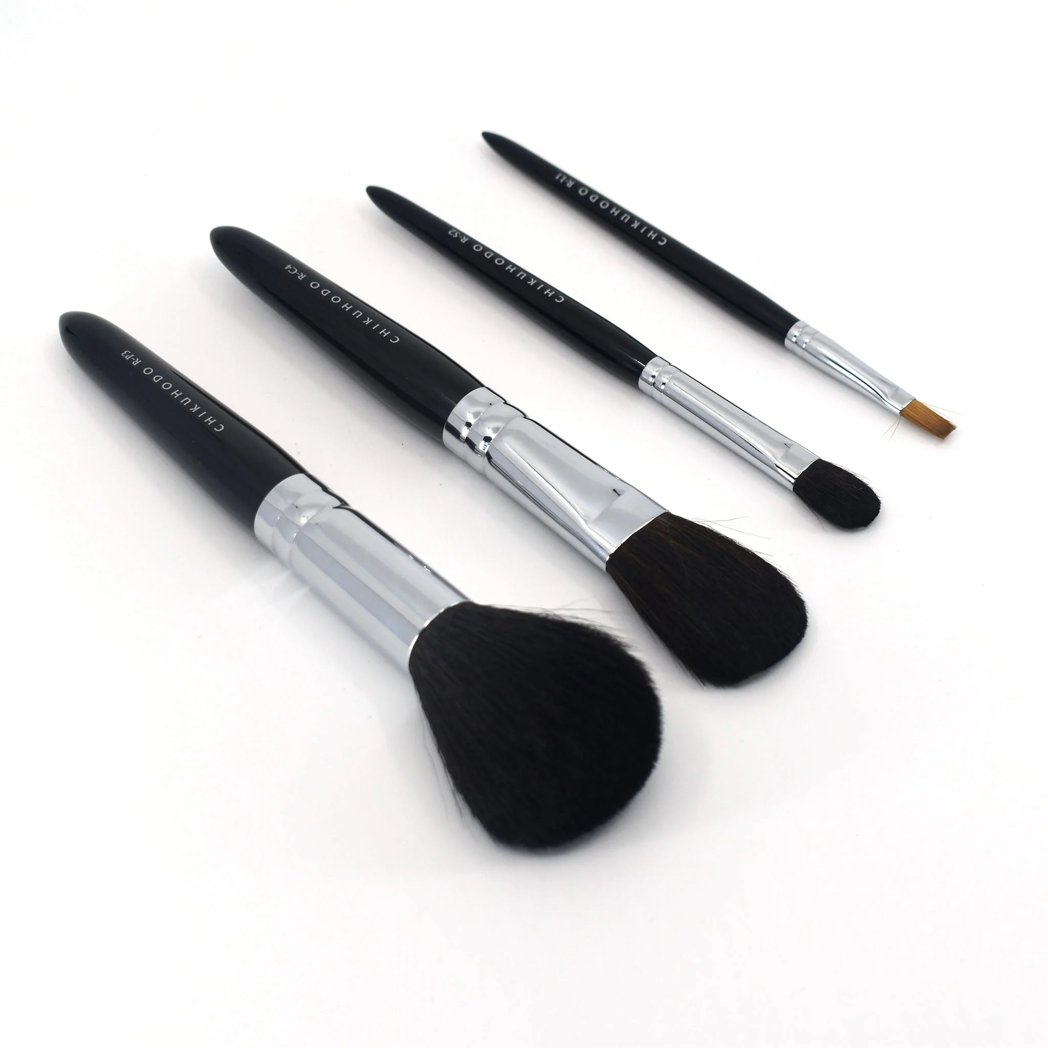 Chikuhodo Makeup Brush Set - Image 3