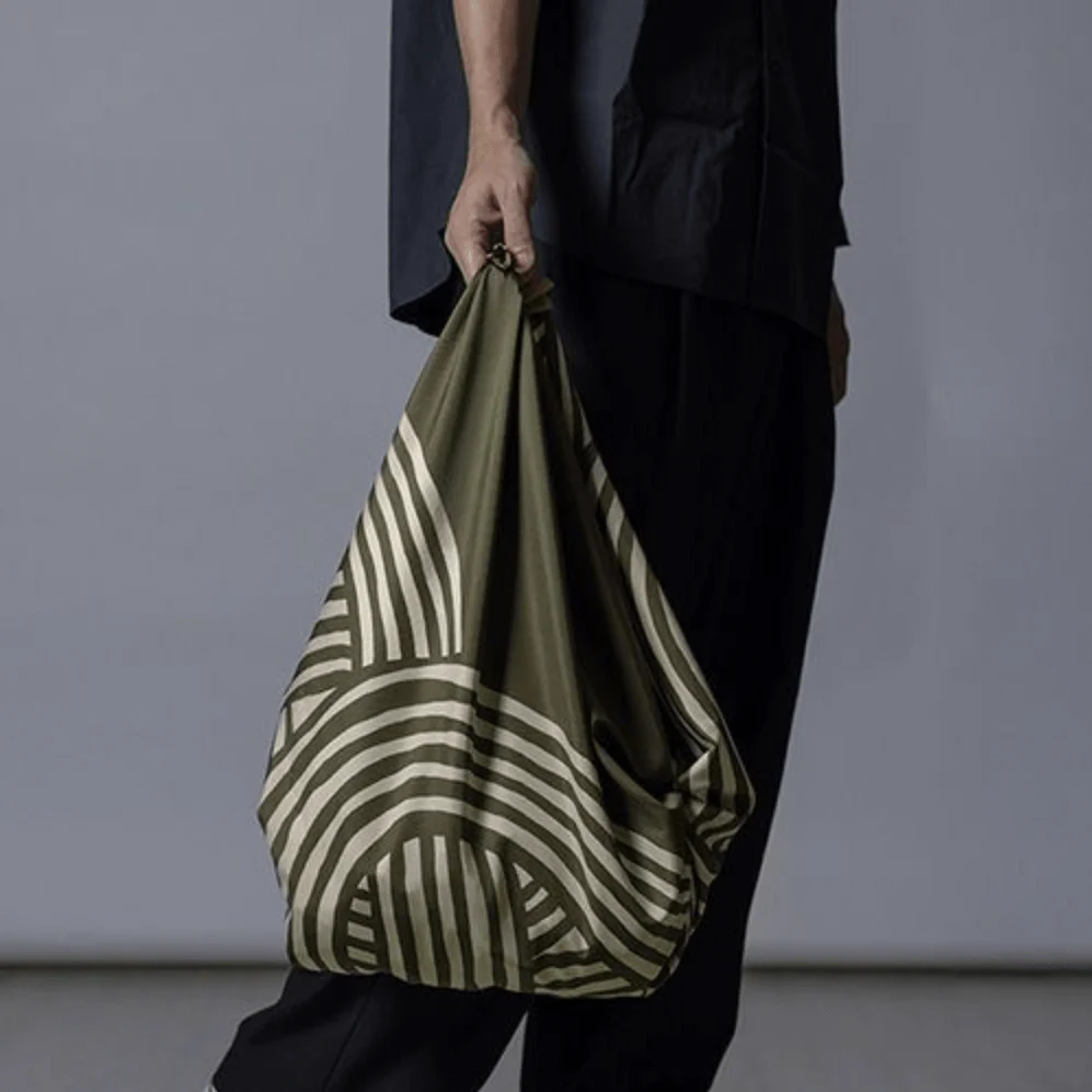 Furoshiki 100 – Isa Monyo “Yui” Reversible, Iron Black & Rikyu Green (Water-Repellent) - Image 6