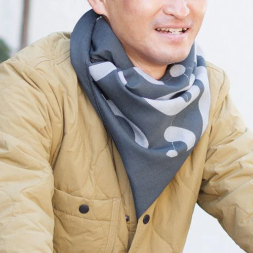 Furoshiki 100 â Karakusa in Gray - Image 2