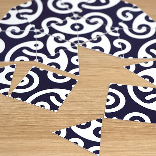 Furoshiki 100 – Karakusa in Navy - Image 9
