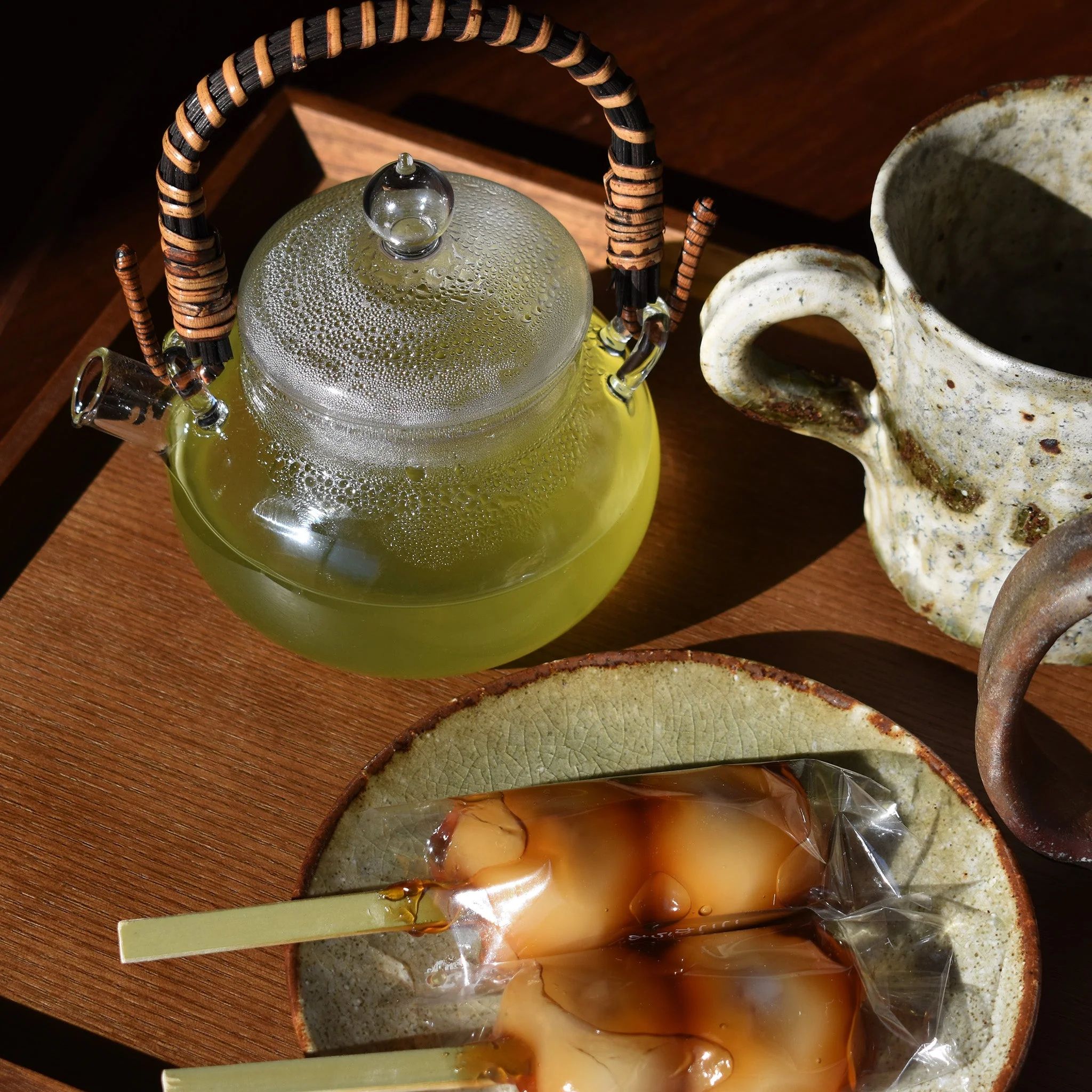 Glass Kyusu Teapot with Rattan Handle — 250ml - Image 3
