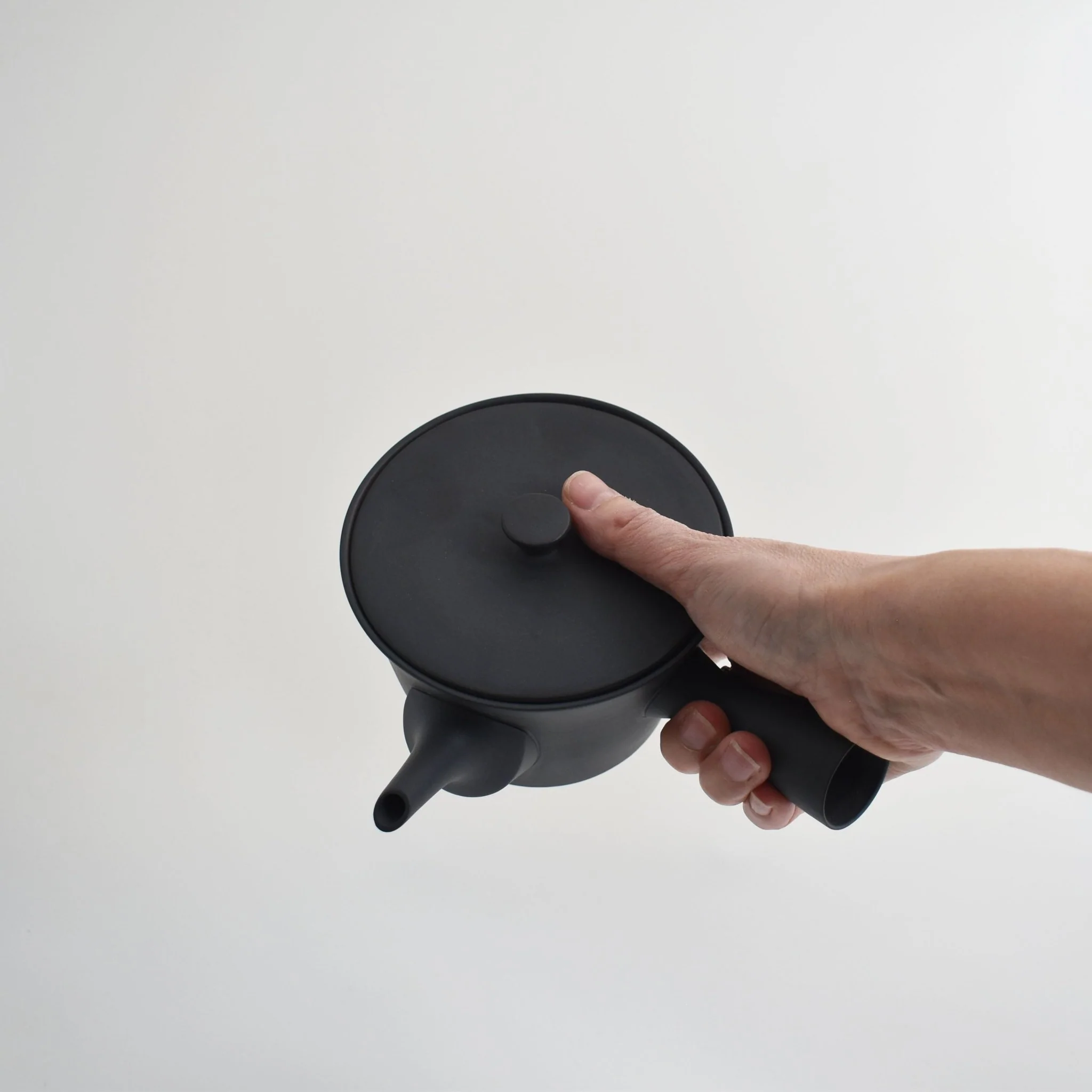 Nankei Sencha Kyusu Teapot — Black Clay 600ml - Image 3