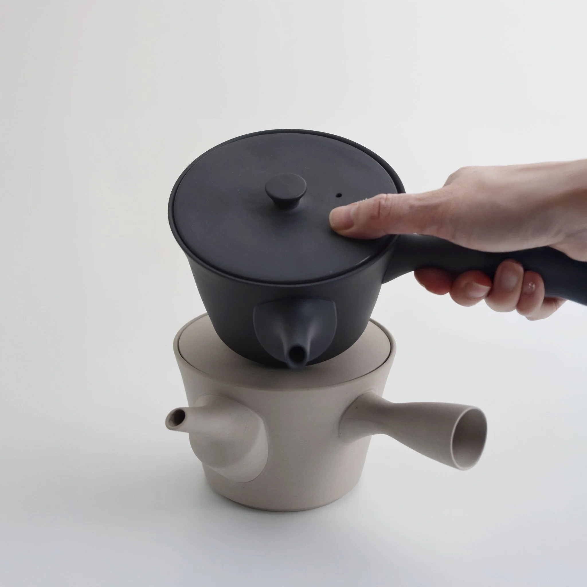 Nankei Sencha Kyusu Teapot — White Clay 600ml - Image 4