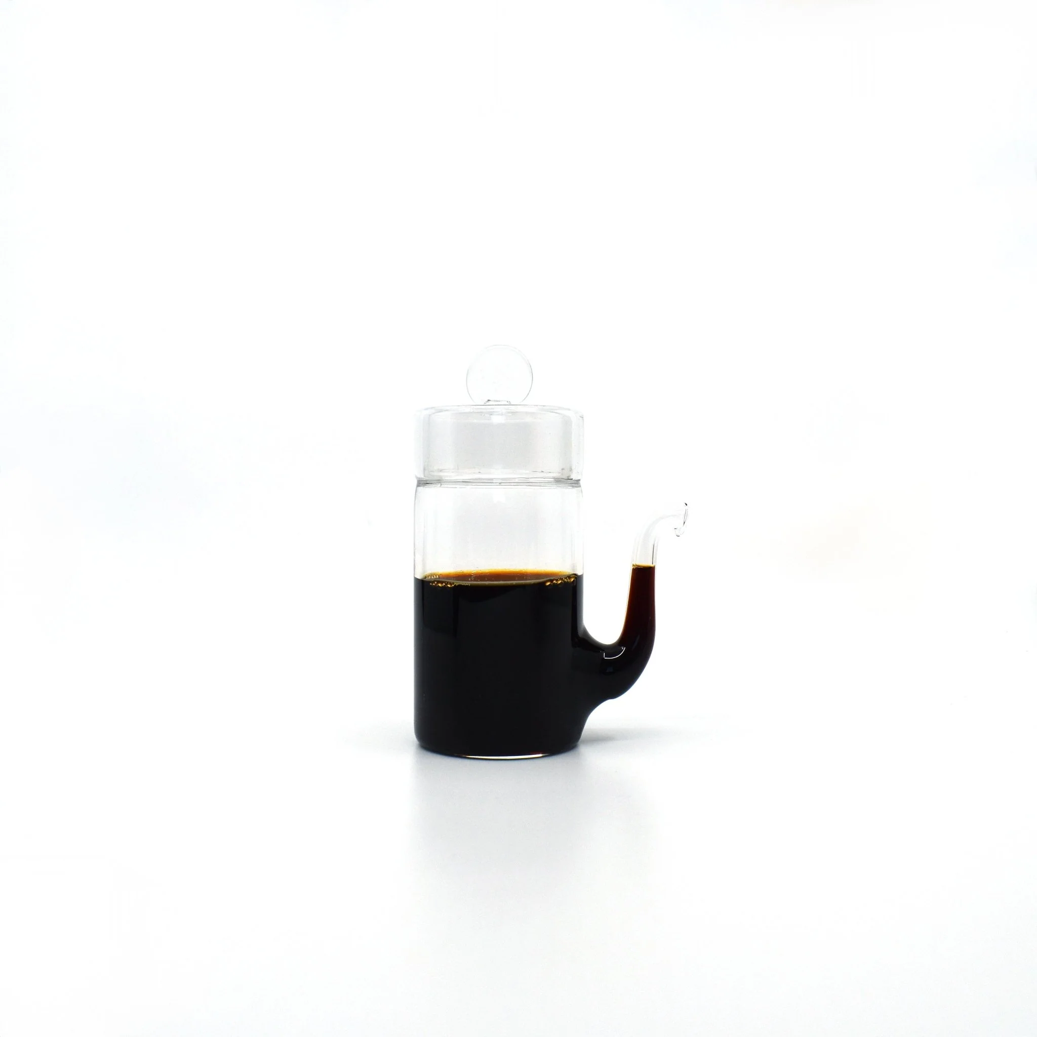 Japanese Smooth Pour Glass Soy Sauce Dispenser - Image 3
