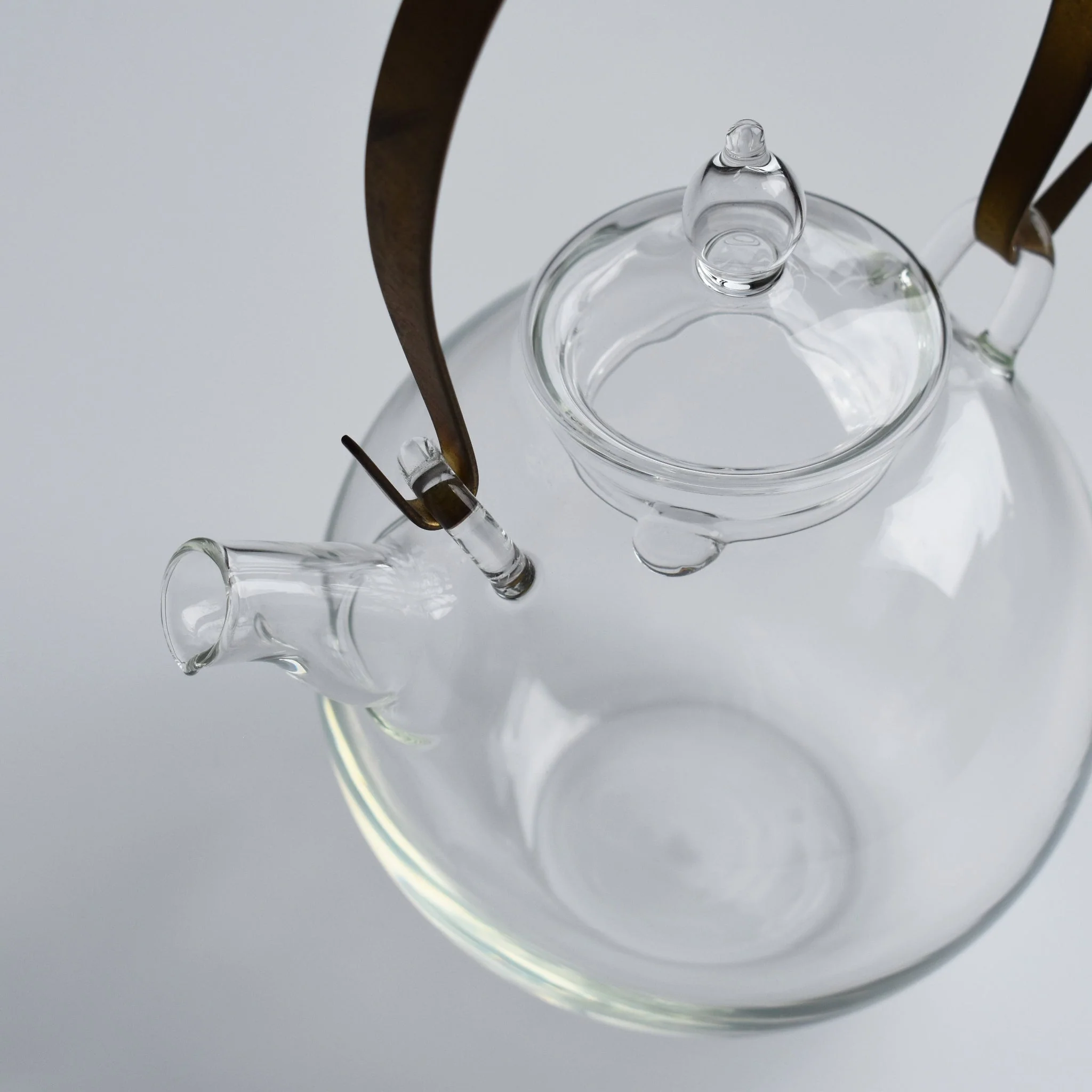 Manmaru Glass Teapot with Brass Handle — 500ml - Image 4