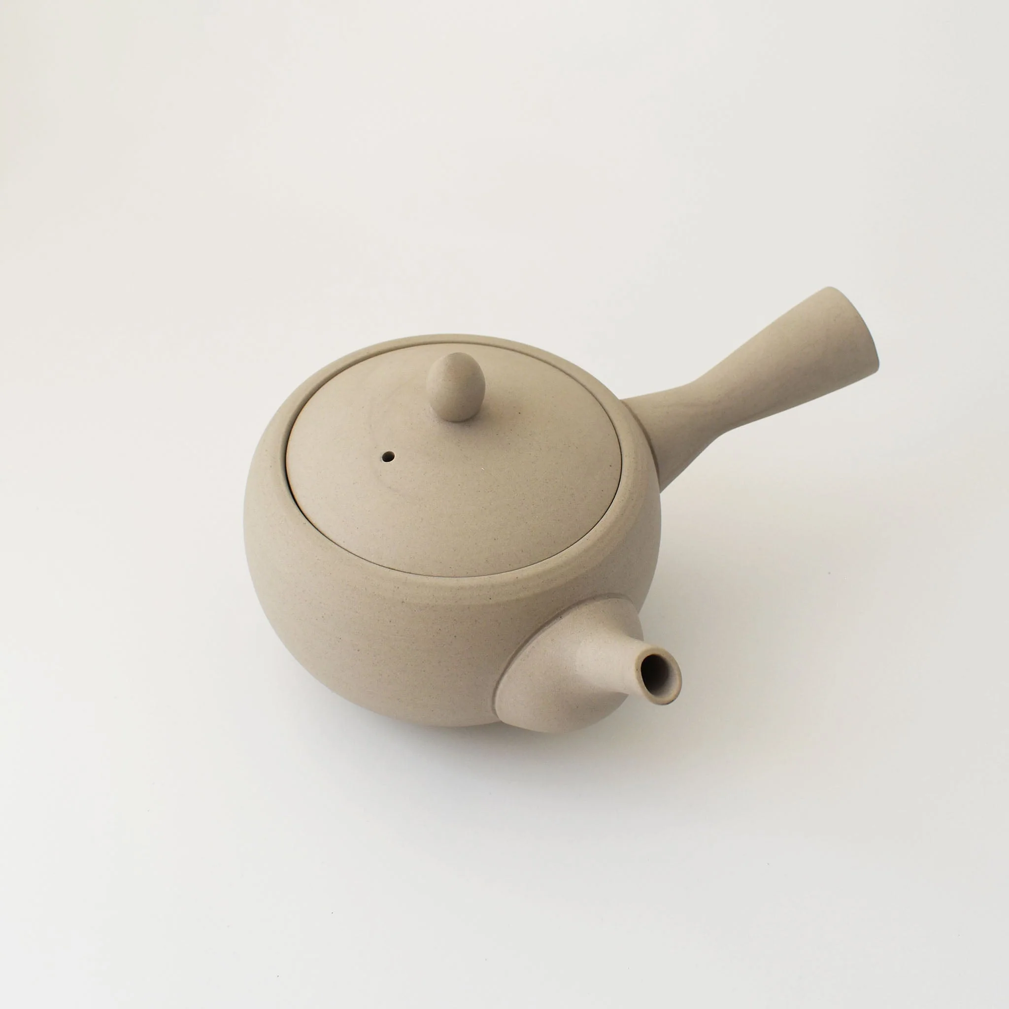 Nankei Apricot Kyusu Teapot — White Clay 320ml - Image 5