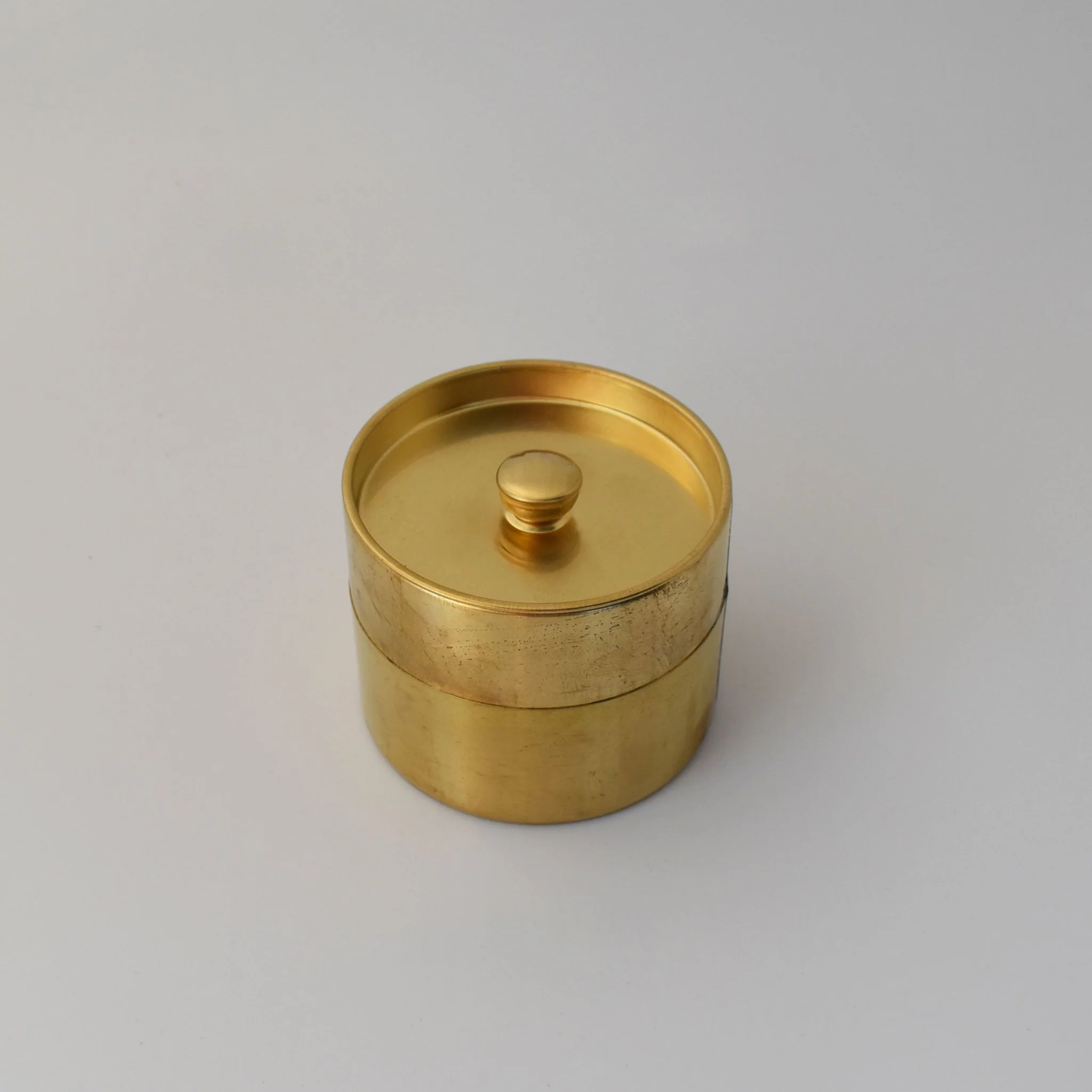 Nankei Brass Tea Caddy - Image 4
