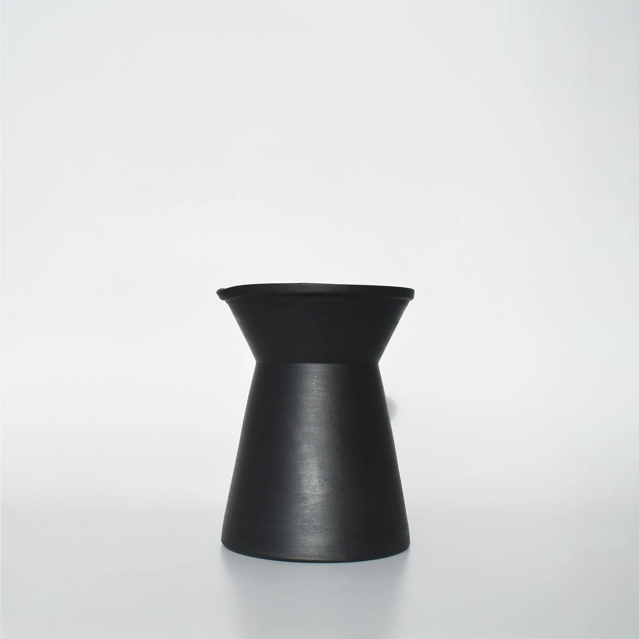 Nankei Ceramic Coffee Server - Image 4