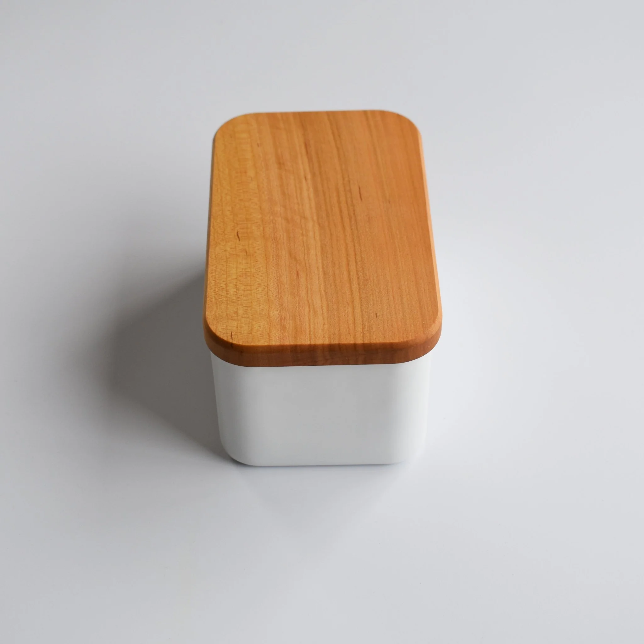 Noda Horo Enamel Butter Case - Image 3