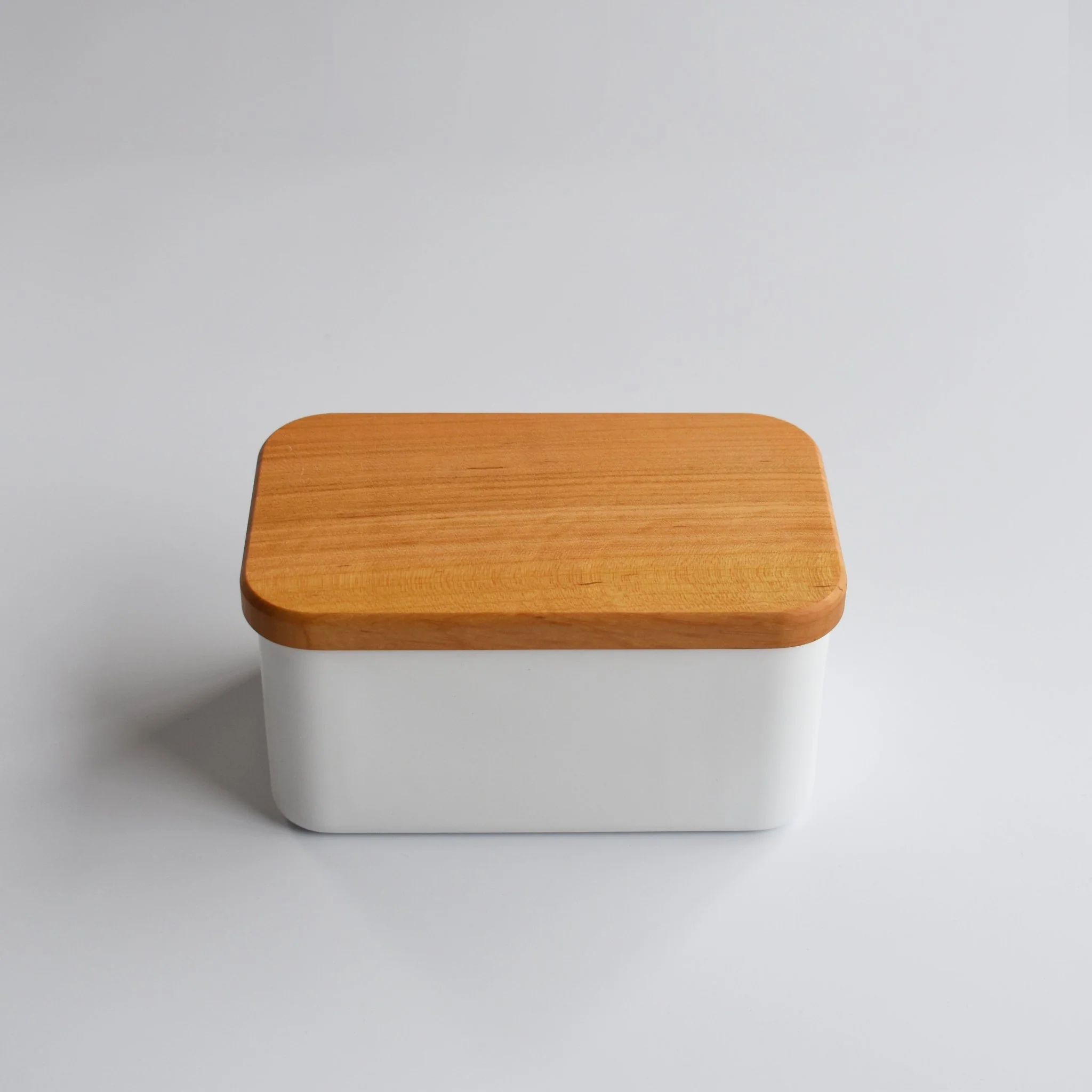 Noda Horo Enamel Butter Case - Image 4