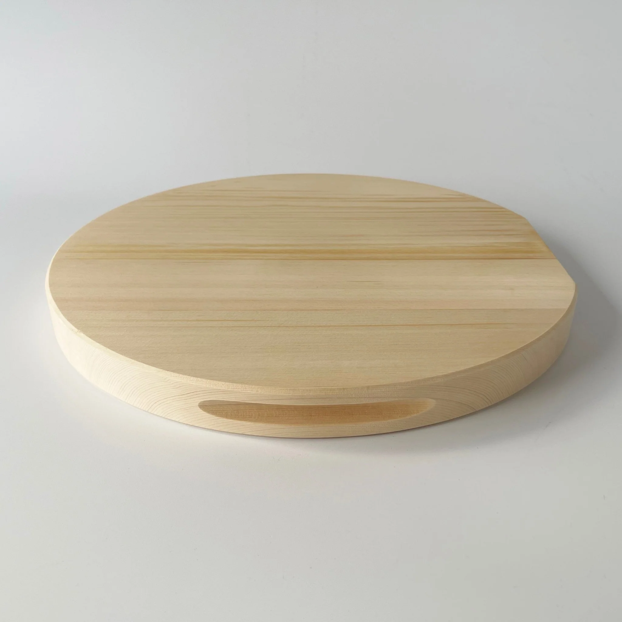 Yamaichi Hinoki Grand Round Cutting Board - Image 5