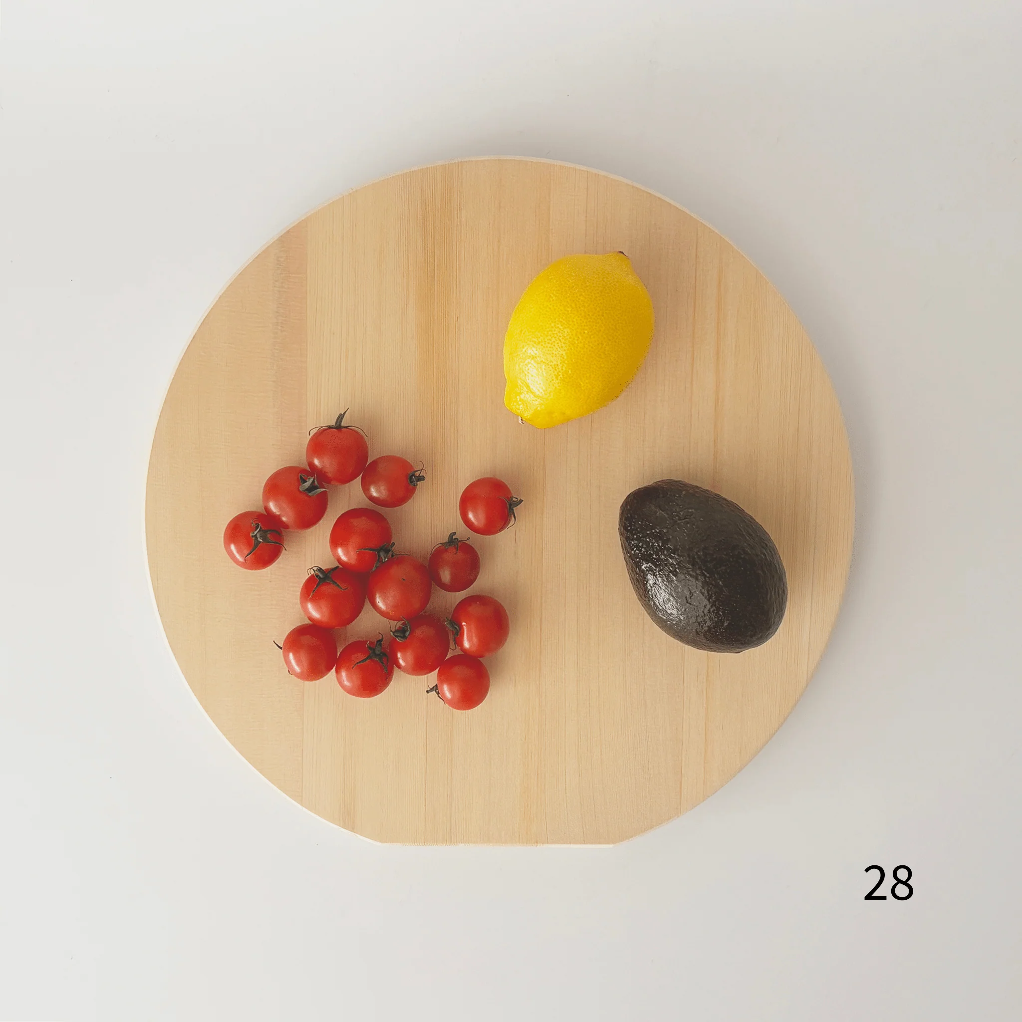 Yamaichi Hinoki Grand Round Cutting Board - Image 8
