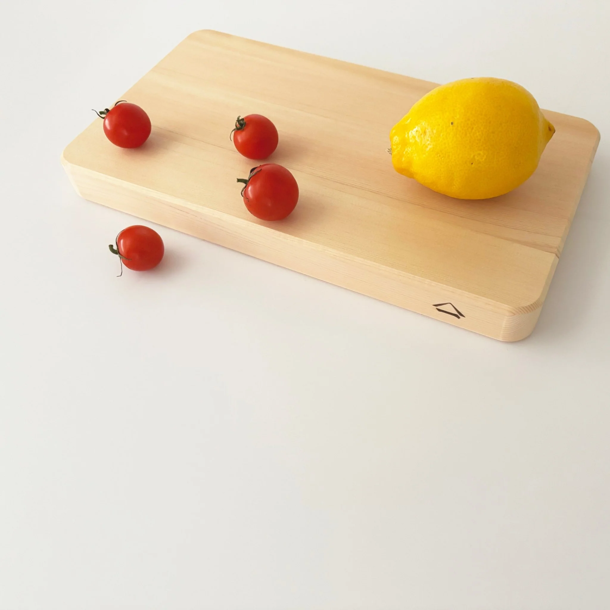 Yamaichi Hinoki Rectangle Cutting Board - Image 9